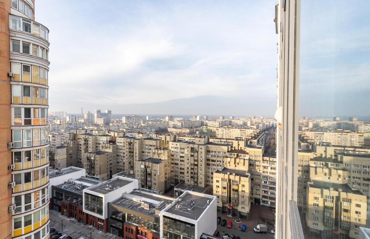 Luxury Apartments Smartplaza Obolon Metro Minskai Kyiv Exterior photo